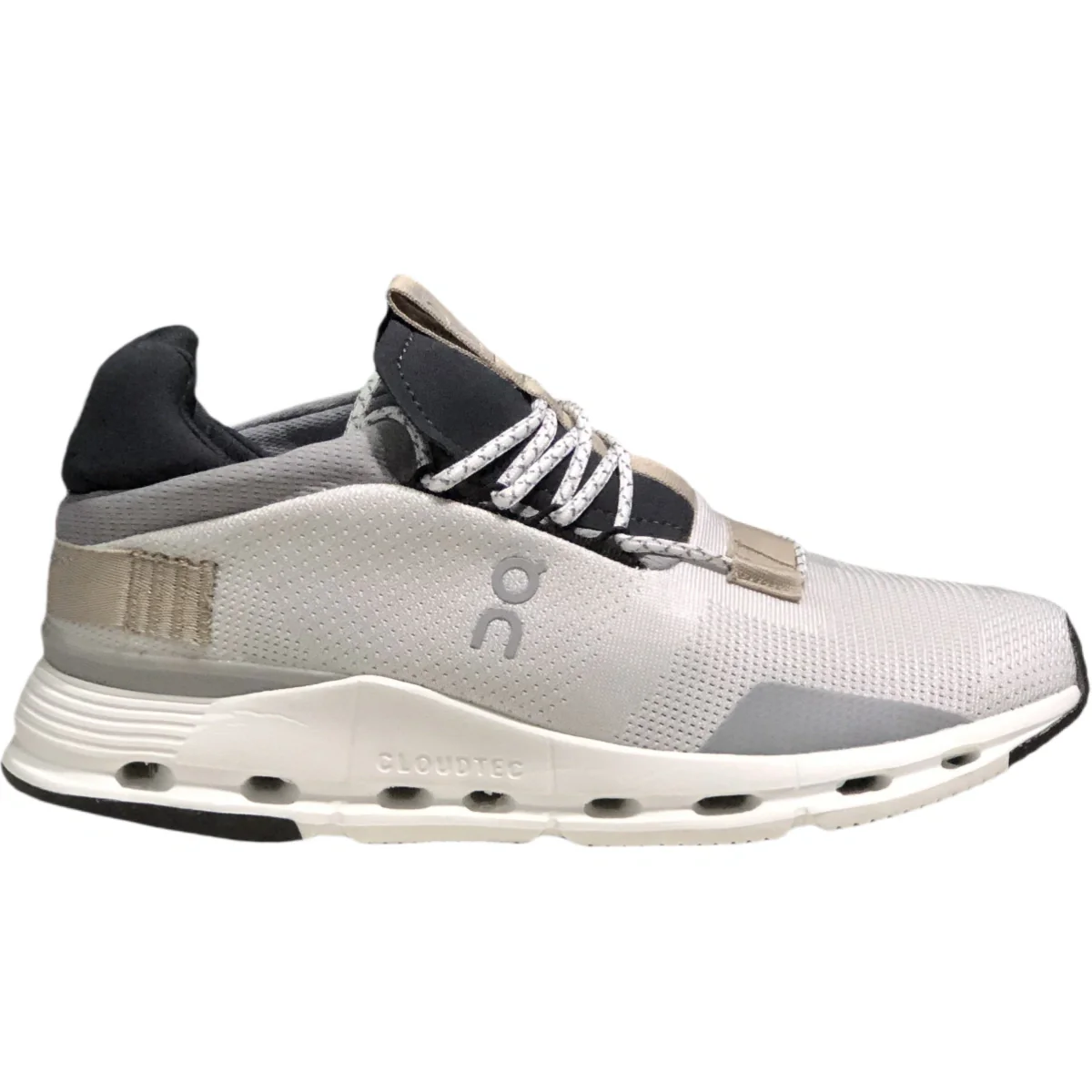 On Cloudnova Women'sWhite/ Yarn