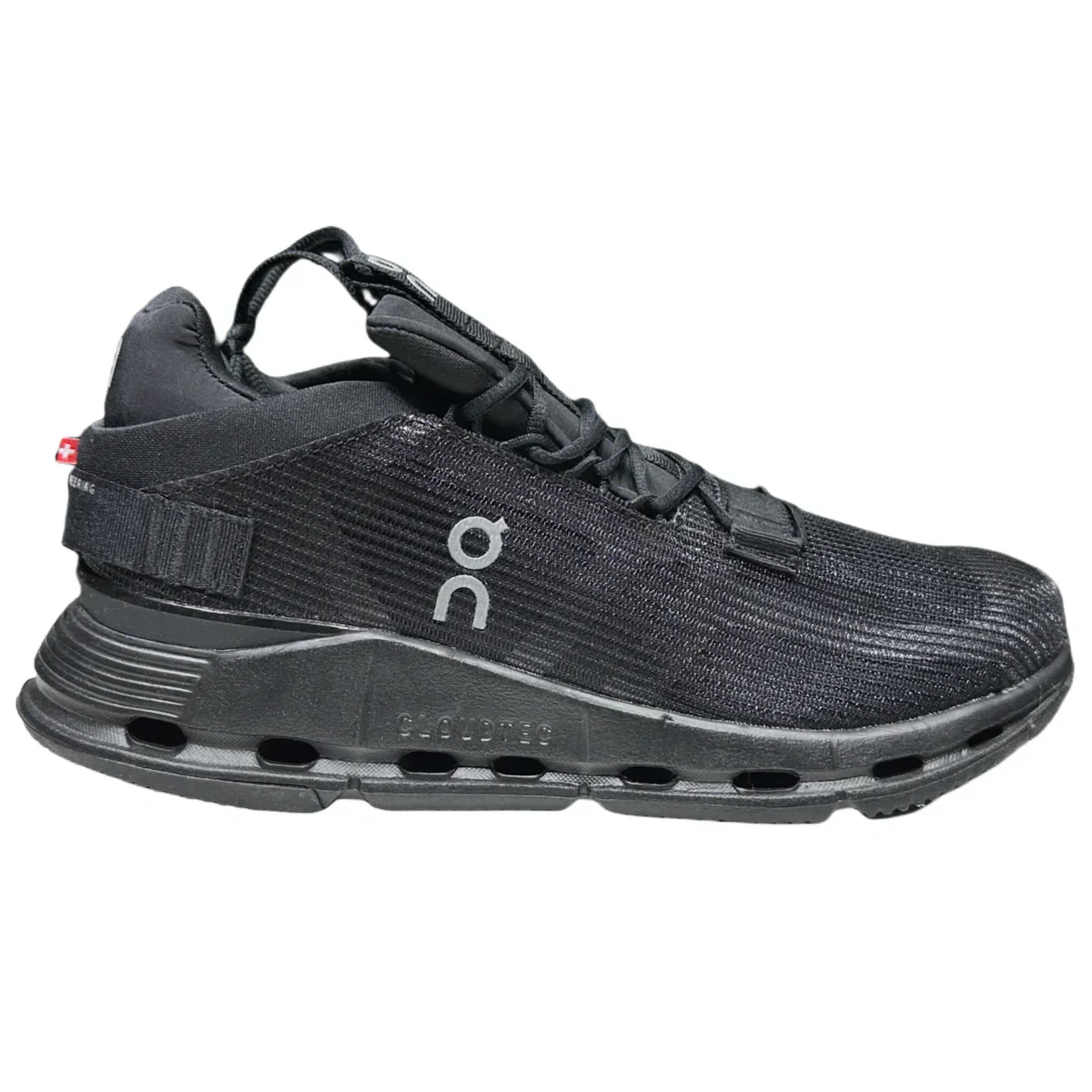 On Cloudnova Void Women'SBlack and white