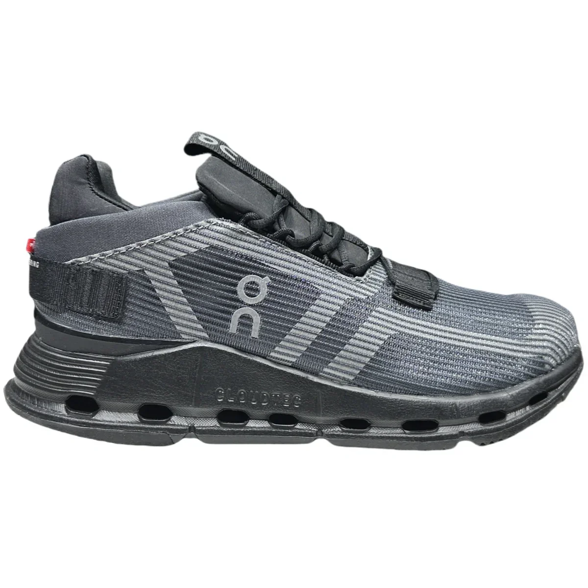 On Cloudnova Void Women'SEclipse black/undyed white