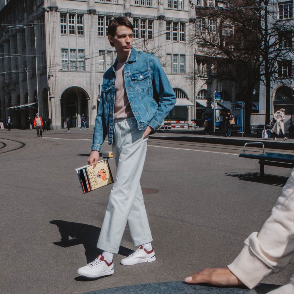 On THE ROGER Advantage: the versatile everyday sneaker - White | Mulberry ON95XF275 - Image 2
